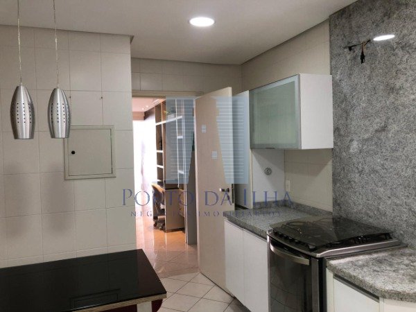 Cobertura à venda com 3 quartos, 263m² - Foto 29