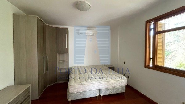 Casa à venda com 4 quartos, 430 - Foto 17