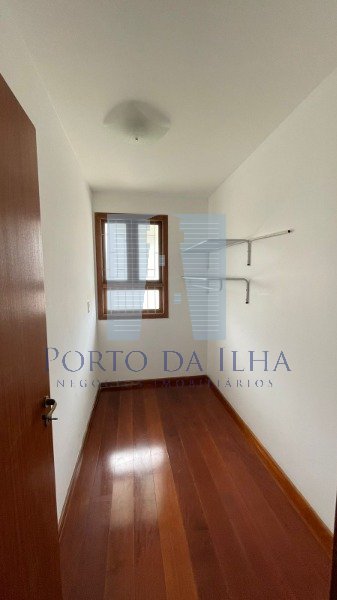 Casa à venda com 4 quartos, 430 - Foto 32