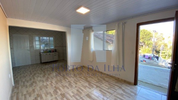 Casa à venda com 3 quartos, 351 - Foto 2