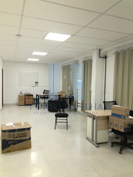 Depósito-Galpão-Armazém para alugar, 1401m² - Foto 11