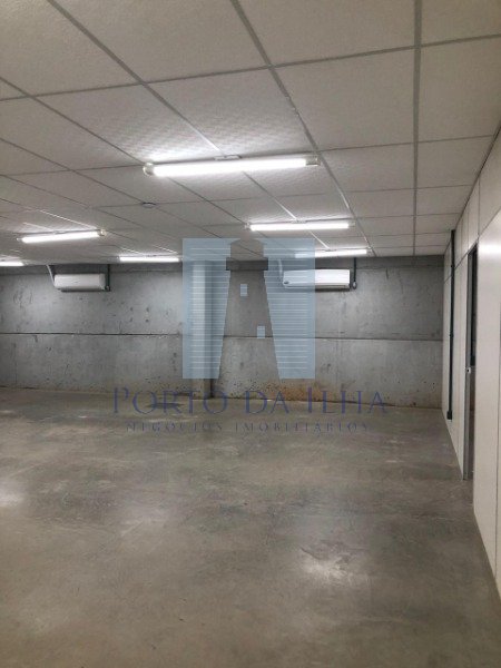 Depósito-Galpão-Armazém para alugar, 1401m² - Foto 4