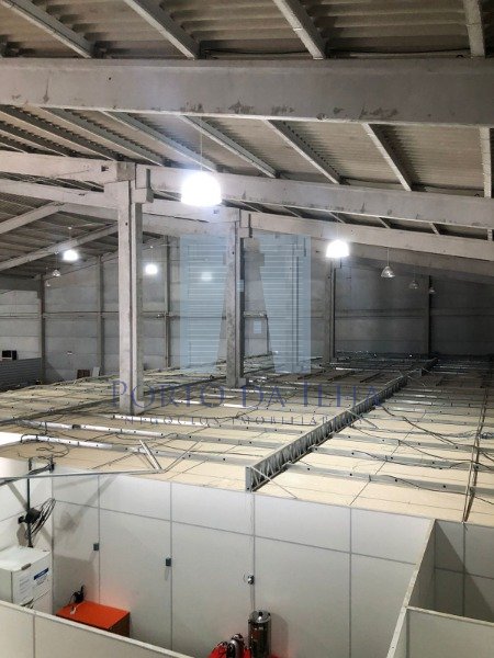 Depósito-Galpão-Armazém para alugar, 1401m² - Foto 22