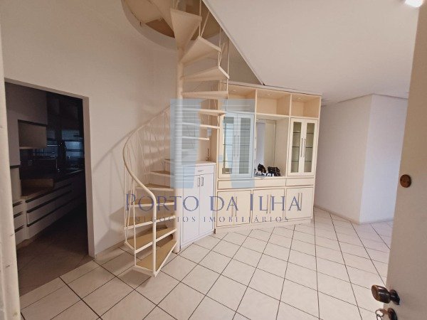 Cobertura à venda com 3 quartos, 188m² - Foto 3