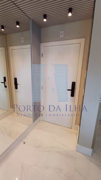 Cobertura à venda com 2 quartos, 166m² - Foto 12