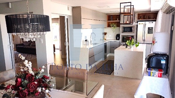 Casa à venda com 3 quartos, 351m² - Foto 13