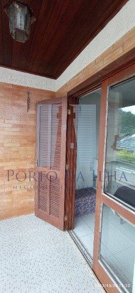 Casa de Condomínio à venda com 5 quartos, 262m² - Foto 4