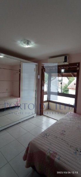 Casa de Condomínio à venda com 5 quartos, 262m² - Foto 16