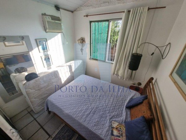 Casa à venda com 4 quartos, 150m² - Foto 11