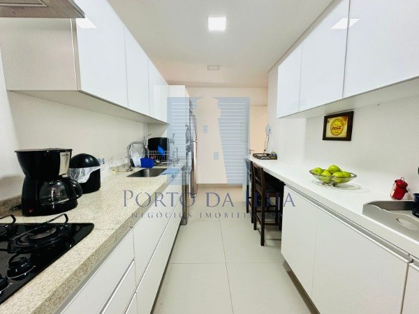 Apartamento à venda com 3 quartos, 146m² - Foto 13