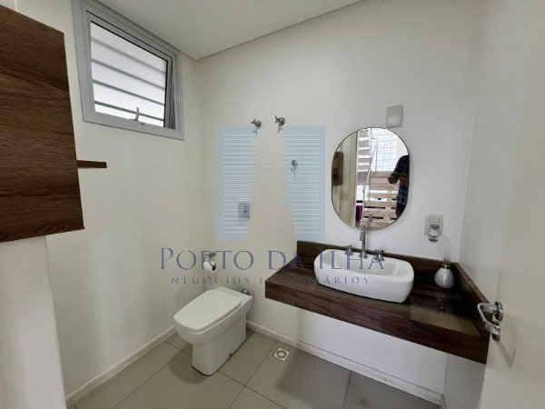 Casa à venda com 3 quartos, 210m² - Foto 10