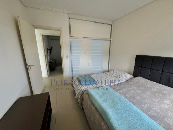 Casa à venda com 3 quartos, 210m² - Foto 23