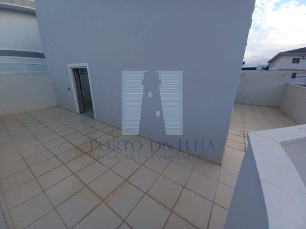 Apartamento à venda com 2 quartos, 100m² - Foto 15