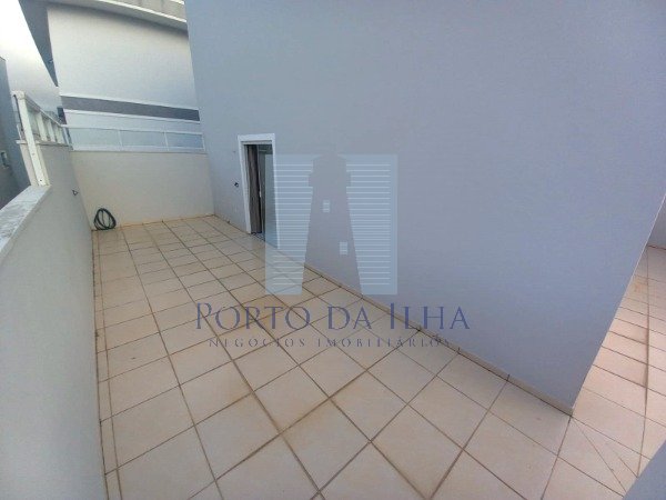 Apartamento à venda com 2 quartos, 100m² - Foto 14