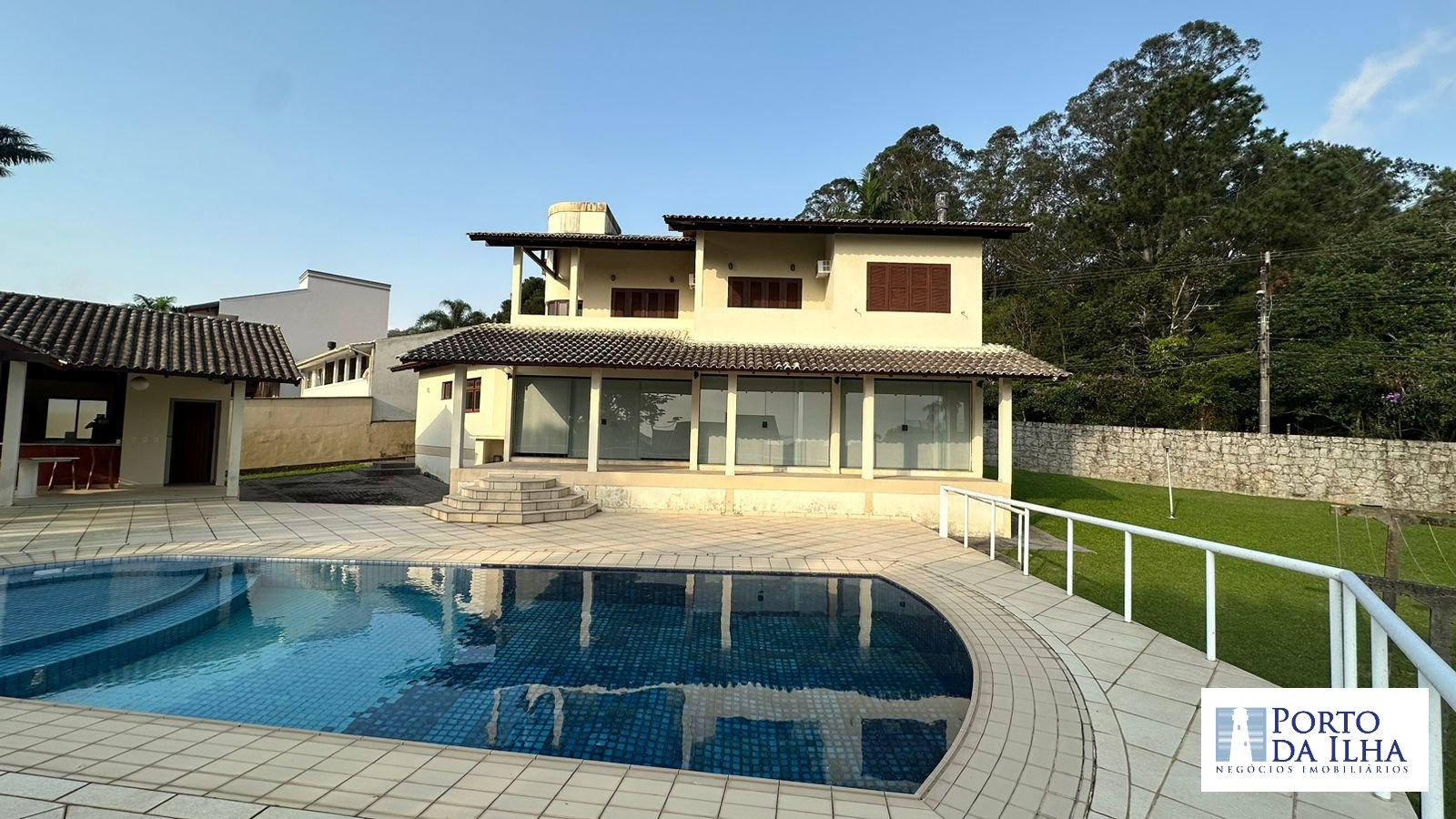 Casa de Condomínio para alugar com 4 quartos, 273m² - Foto 39