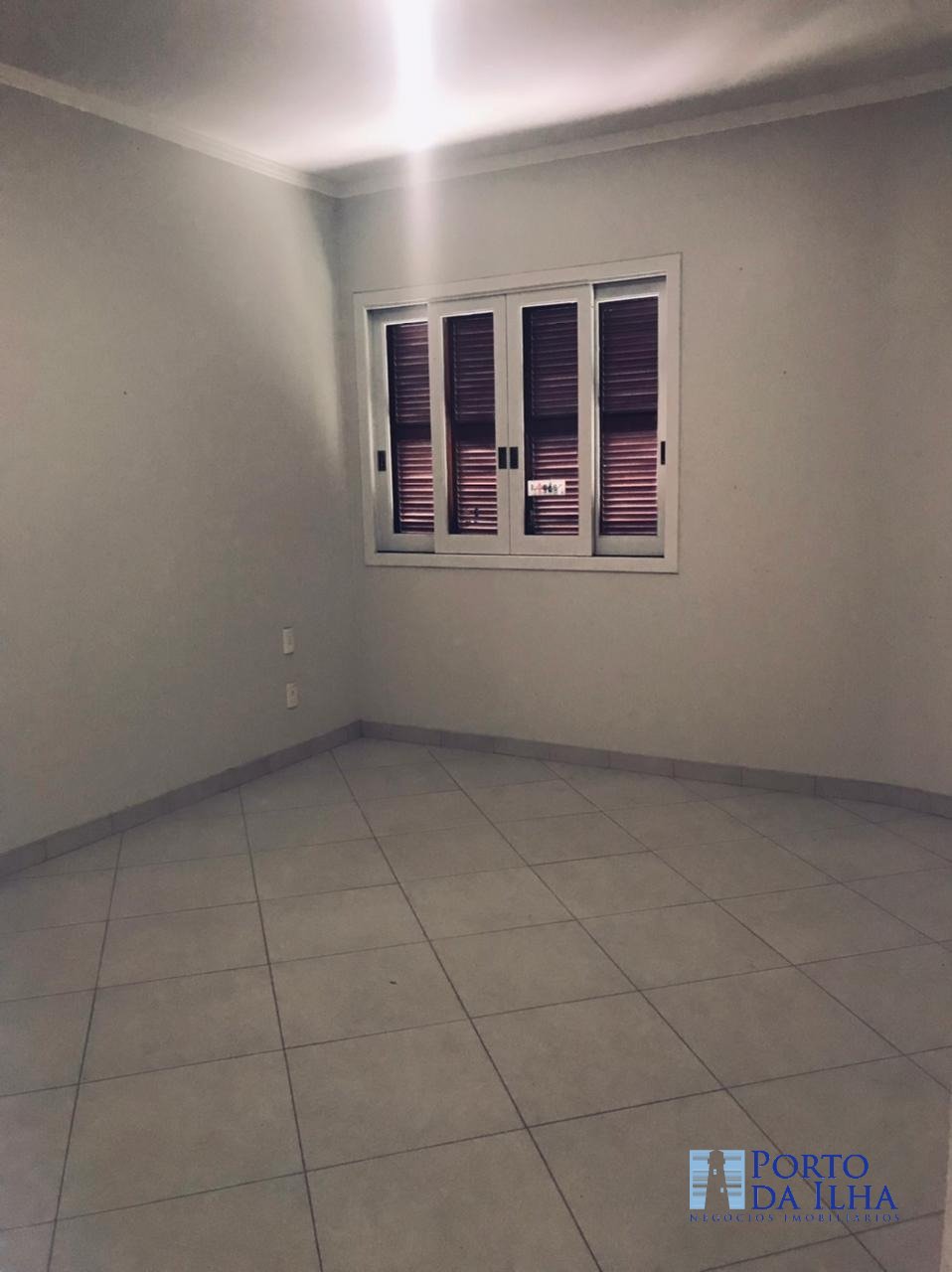 Casa de Condomínio para alugar com 4 quartos, 273m² - Foto 14