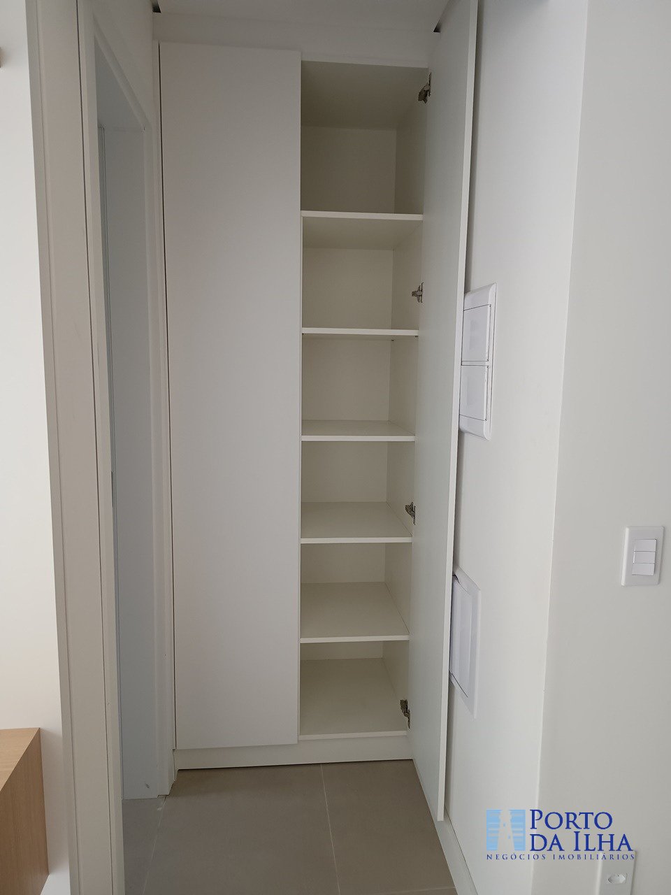 Apartamento à venda com 1 quarto, 64m² - Foto 10