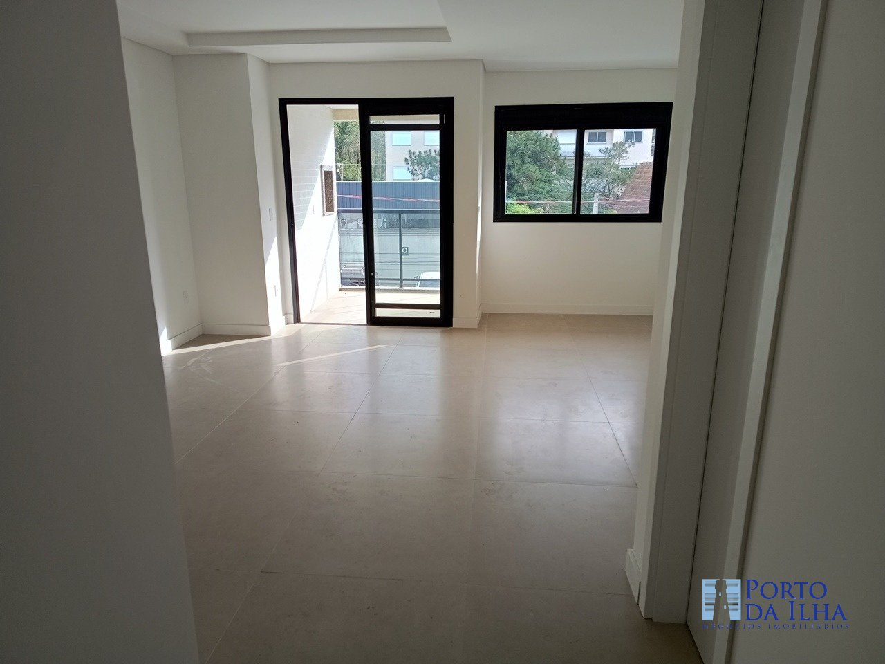 Apartamento à venda com 1 quarto, 55m² - Foto 4