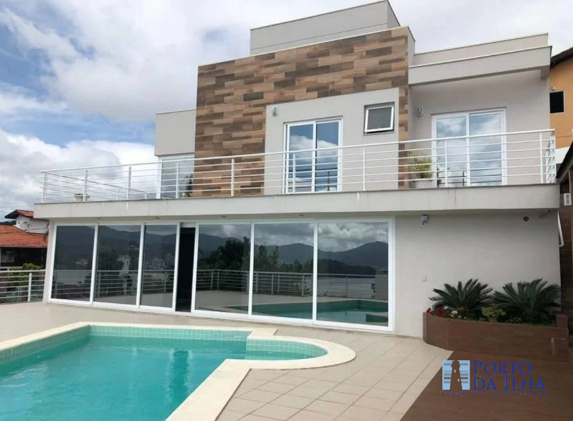 Casa à venda com 4 quartos, 765m² - Foto 1