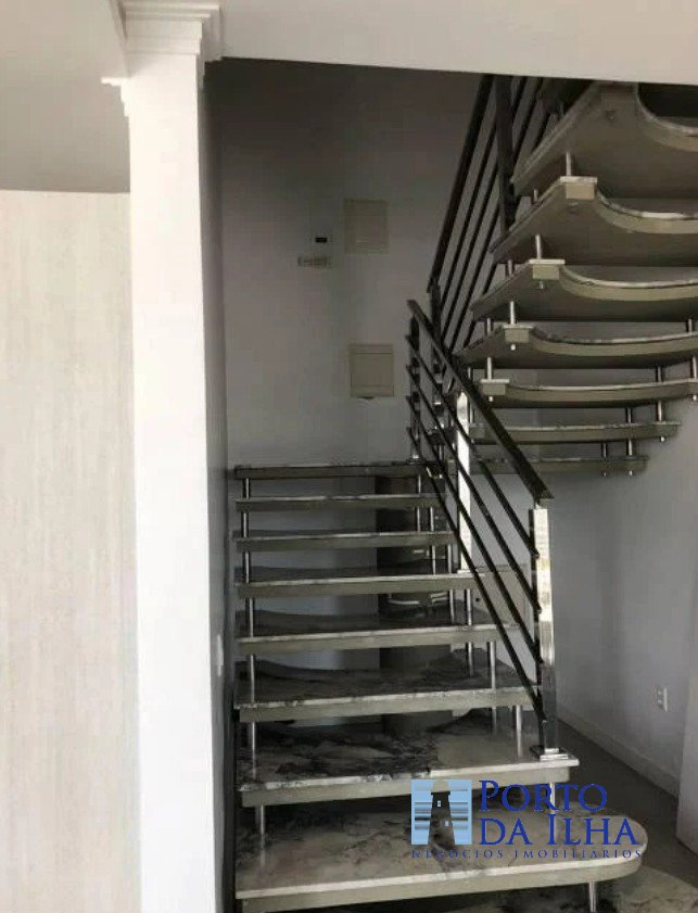 Casa à venda com 4 quartos, 765m² - Foto 12