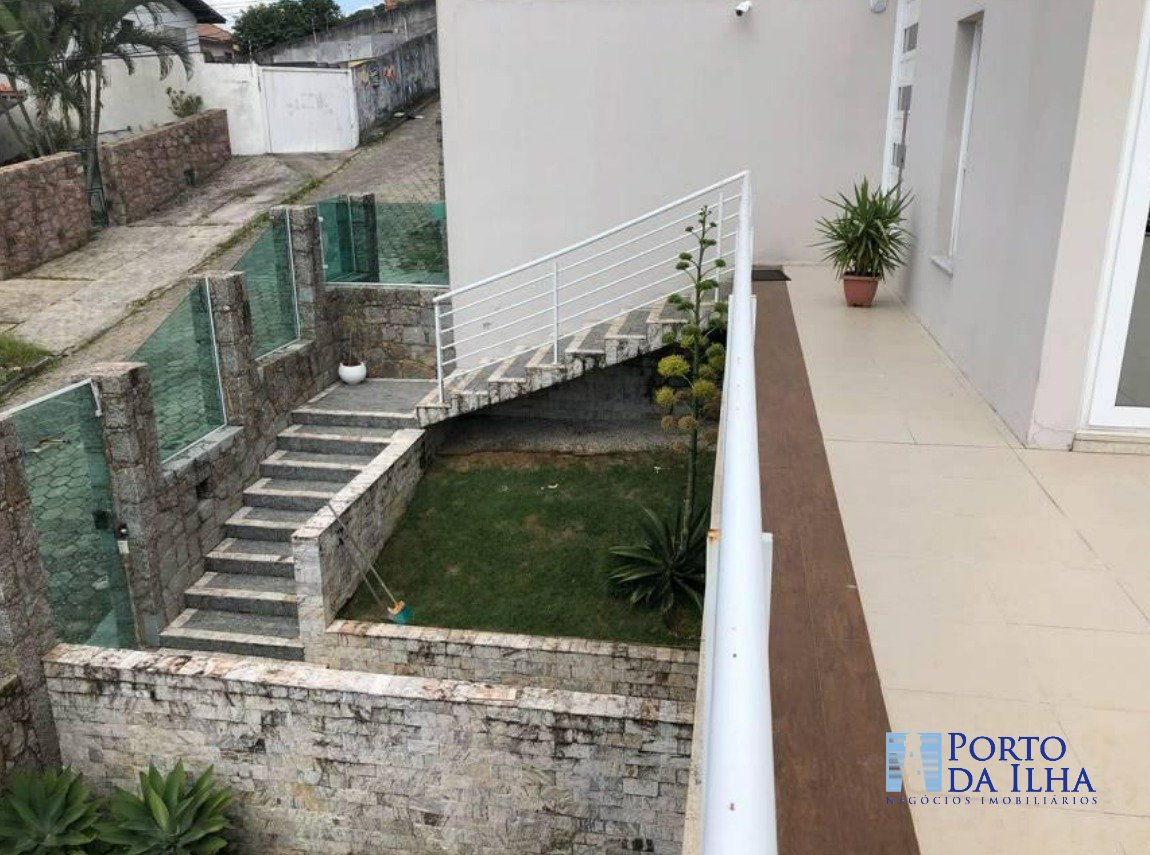 Casa à venda com 4 quartos, 765m² - Foto 4