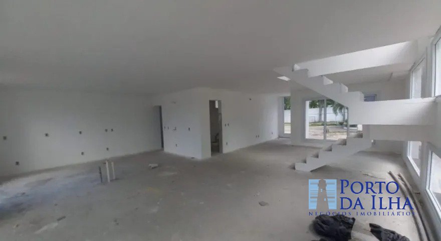 Casa de Condomínio à venda com 5 quartos, 288m² - Foto 2