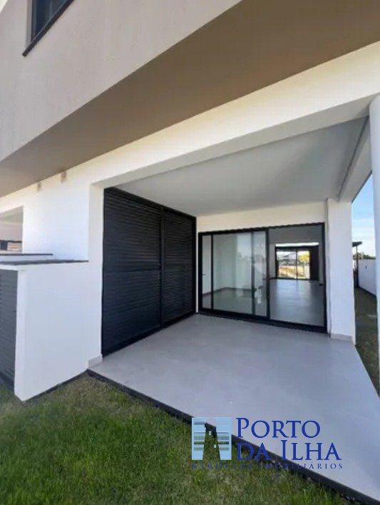 Casa à venda com 3 quartos, 163m² - Foto 4