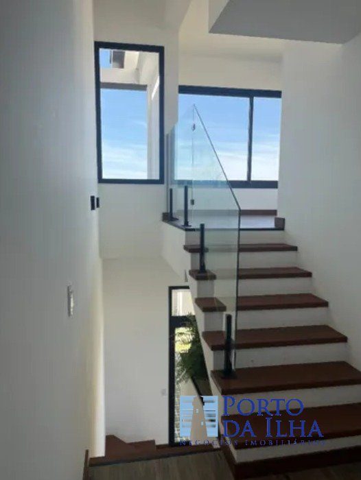 Casa à venda com 3 quartos, 163m² - Foto 8