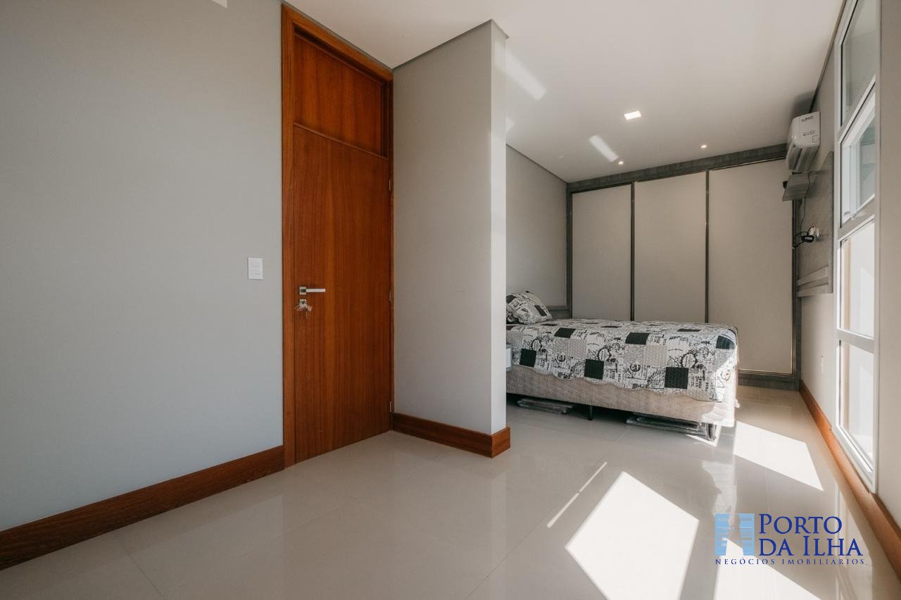 Casa de Condomínio à venda com 4 quartos, 287m² - Foto 21