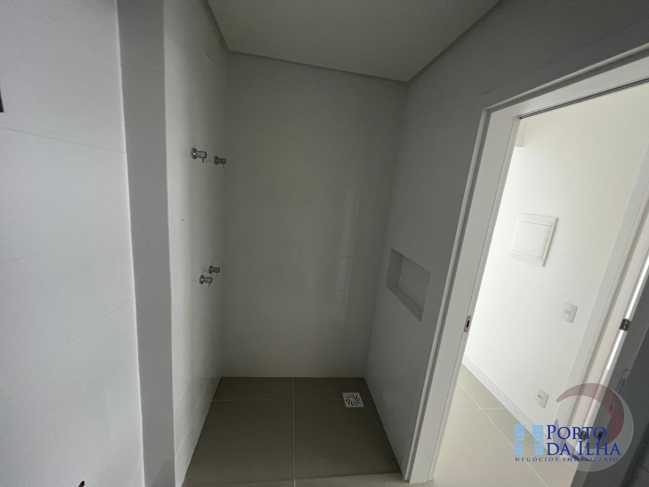 Apartamento à venda com 2 quartos, 100m² - Foto 9