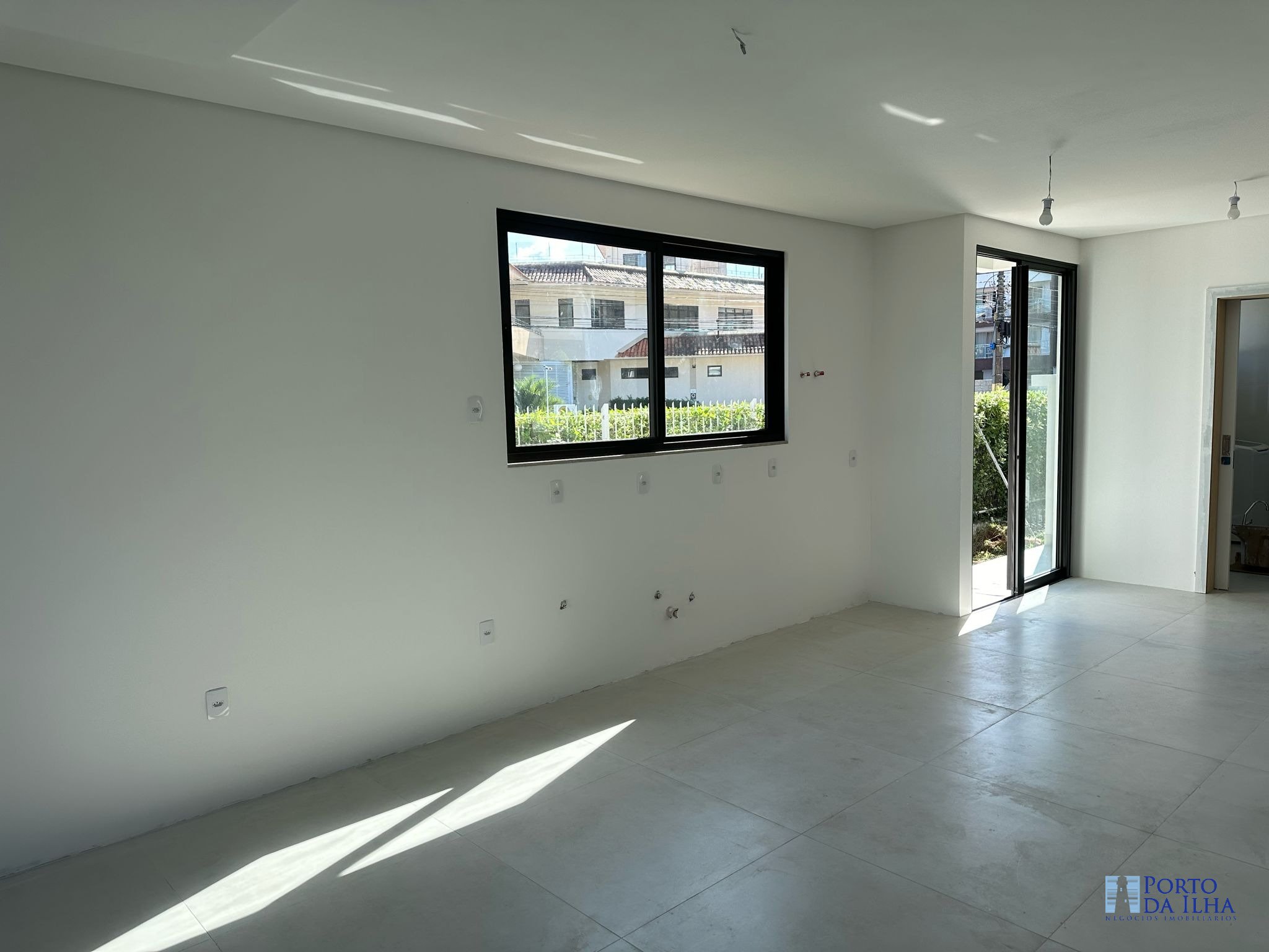 Casa de Condomínio à venda com 4 quartos, 288m² - Foto 10