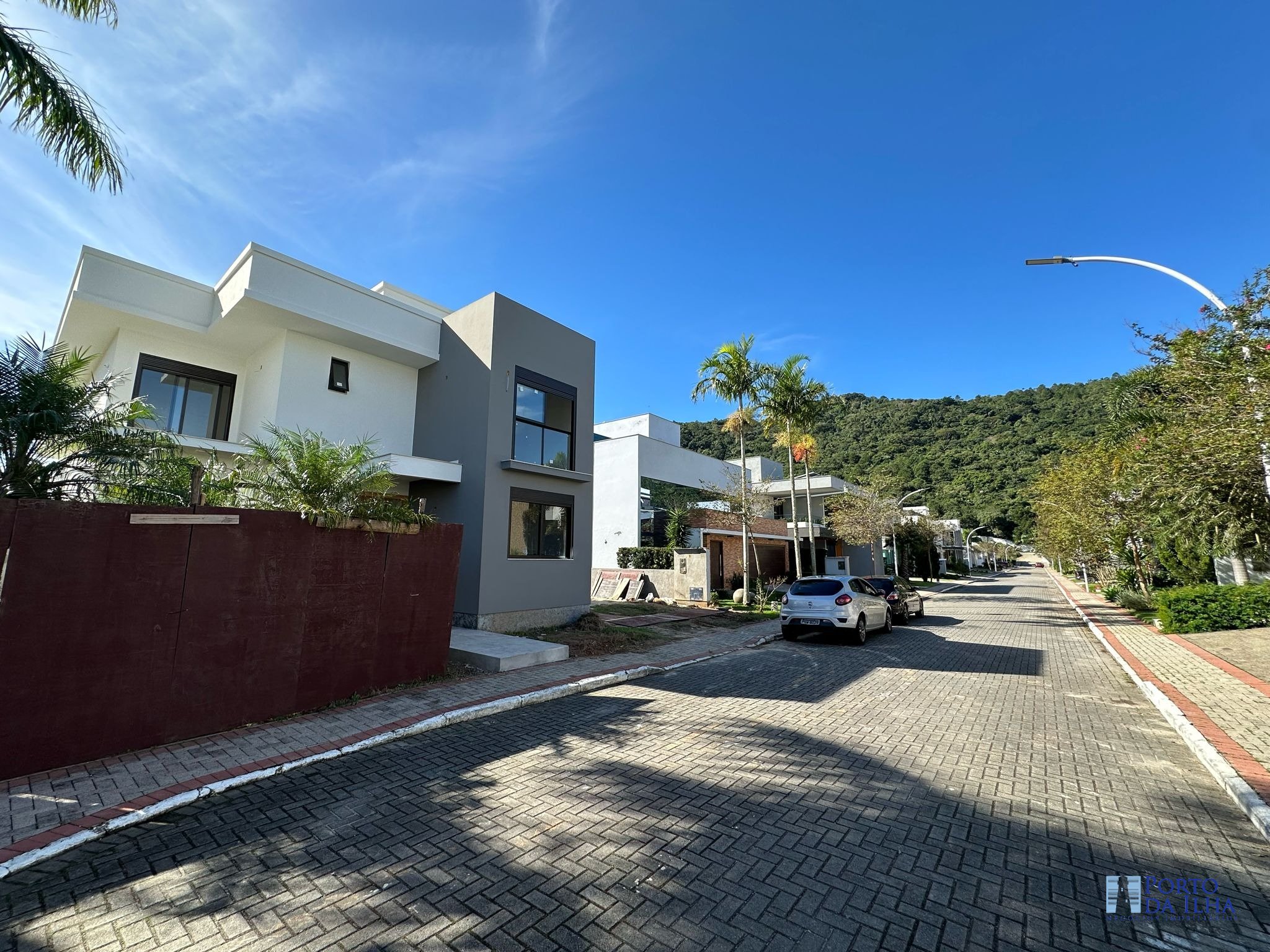 Casa de Condomínio à venda com 4 quartos, 288m² - Foto 28