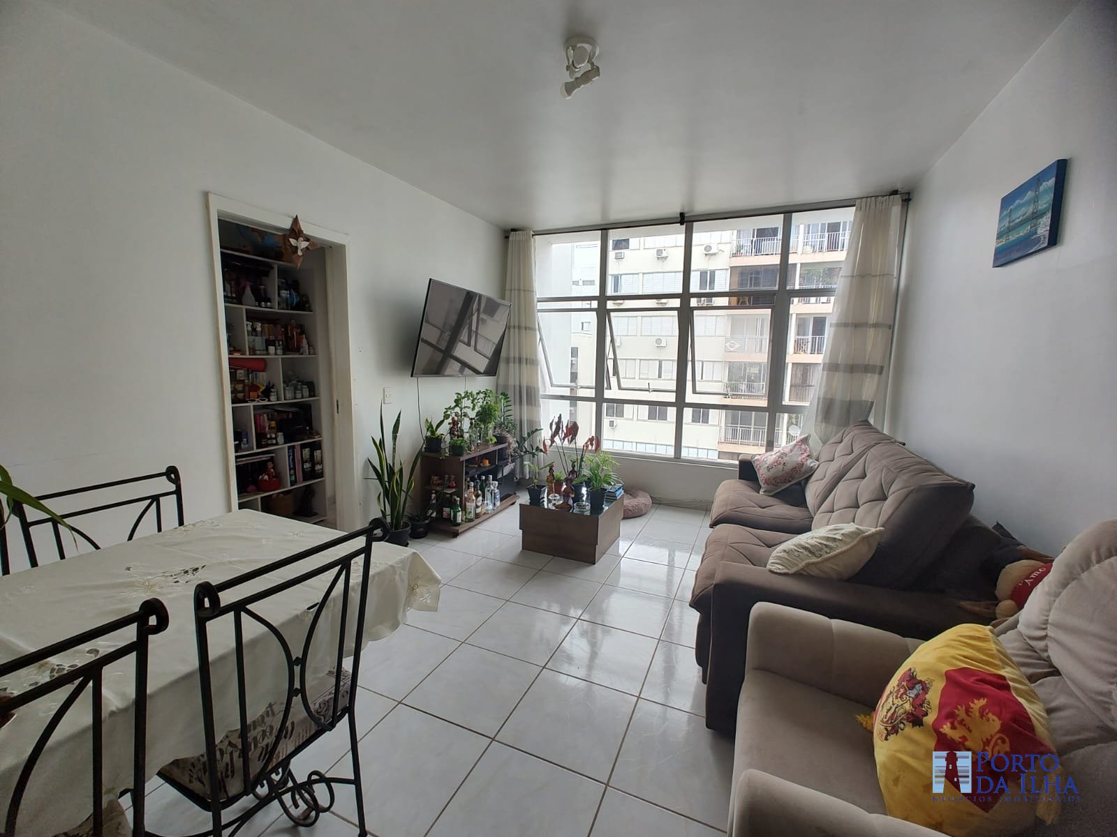 Apartamento à venda com 3 quartos, 89m² - Foto 2